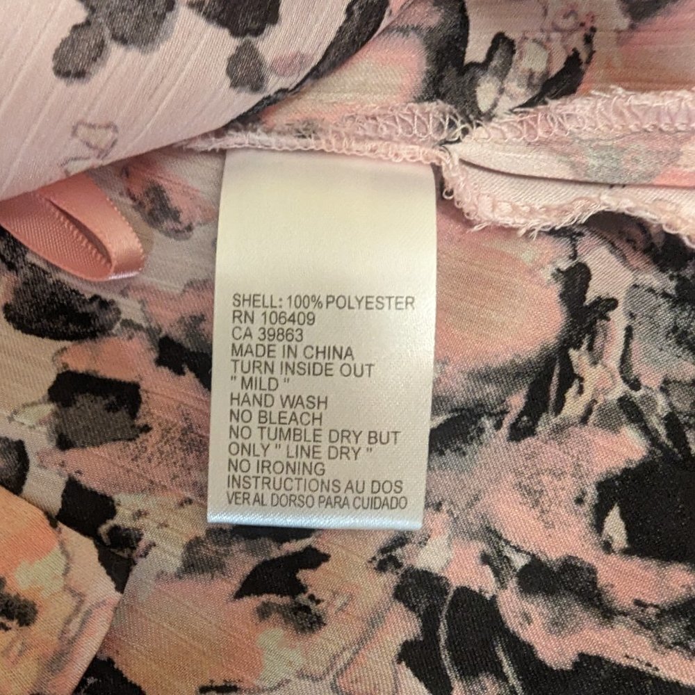 Tahari Arthur S Levine pink and black sleeveless blouse - size Medium - Picture 9 of 10